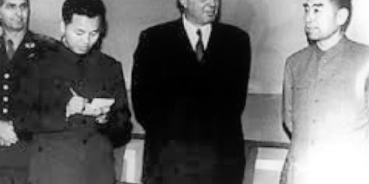 Letrat për Enverin: “Ushtarakët dhe specialistët tanë përdhunojnë vajzat kineze, të cilat nuk bërtasin që të mos prishet miqësia shqiptaro-kineze…”/ Raportet e ambasadorit Malile për Komitetin Qendror …