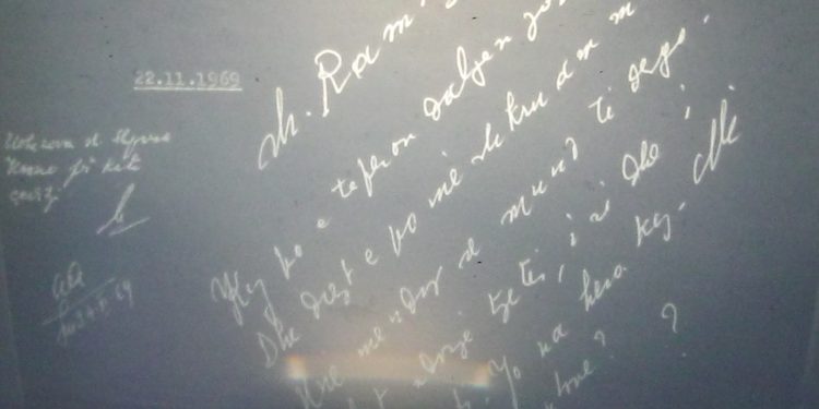 Shënimi i Enverit: Çabej të mos dalë më jashtë shtetit, e ka tepruar….dhe mashtrimi publik i Nexhmijes në librin e saj ku shprehet se “Enveri ka bërë të pamundurën për Çabejn”…