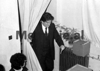 Imazhet e rralla në zgjedhjet e para pluraliste. Si votuan Nano, Berisha, Ramiz Alia dhe intervistat e tyre para kamerave….