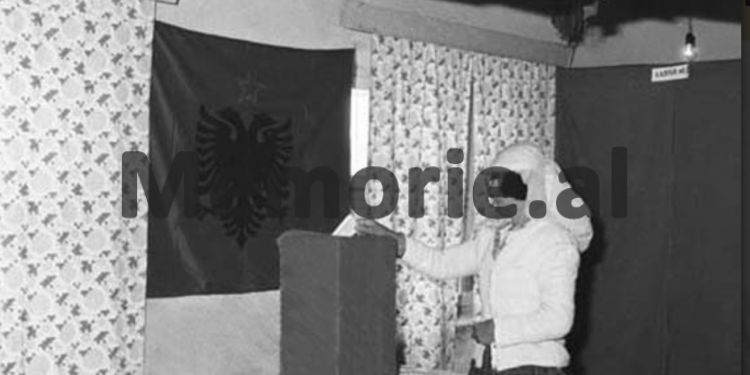 Imazhet e rralla në zgjedhjet e para pluraliste. Si votuan Nano, Berisha, Ramiz Alia dhe intervistat e tyre para kamerave….