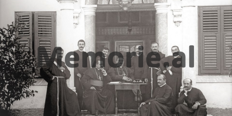 Gjergj Fishta me Klerike Katolike