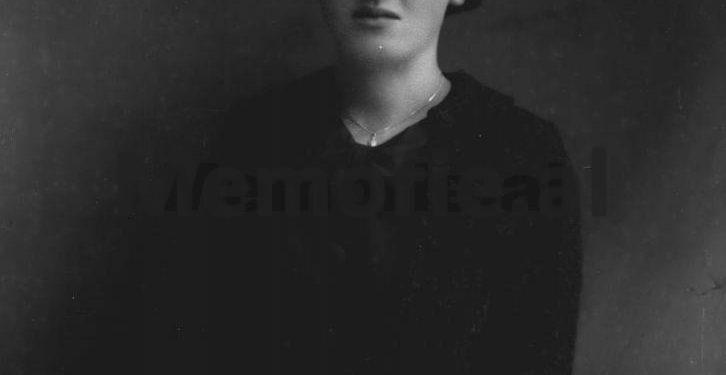 Publikohen fotot e rralla dhe të panjohura të familjes së njohur Koliqi