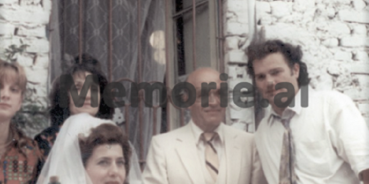 Pjeter Arbnori ne diten e dasmes dhe Azem Hajdari