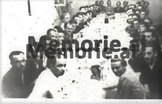 “Mbas rehabilitimit të Rajkut në Hungari dhe Kostovit në Bullgari, ju duhet të bëni të njëjtën gjë me Koci Xoxen dhe Maleshoven…”/ Letra e panjohur nga Parisi në 1956-ën që alarmoi Enver Hoxhën