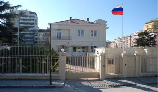 Përgjimet e Shtëpisë me Gjethe për Ambasadat /Raporti sekret i Feçor Shehut për Hysni Kapon: Nënkoloneli francez, Landel, fotografon objekte ushtarake, kurse përkthyesja bullgare, Marionva, flet për  jugosllavët…