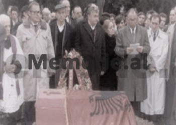 “Komunistët ia prenë kokën xhaxhait tim, major Gjergj Vatës dhe ia hodhën në greminë”/ Rrëfimi i ish ndihmësmjekut