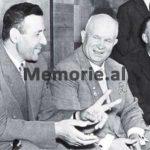 Raporti sekret i Kadri Hazbiut i vitit 1982: Kush e detyroi Mehmetin të vrasë veten?