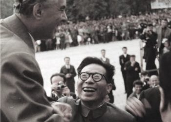 Raporti për Enverin: Zv/ministri i Jashtëm, shoku Gen Piao, tha se përdhunimet e kanë dëmtuar autoritetin e PPSH-së dhe popullit shqiptar, por nuk e kanë lëkundur miqësinë, ajo do jetë….