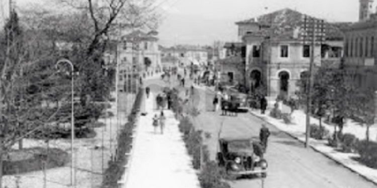 Libri i TANJUG-ut: Në Shqipërinë e Enver Hoxhës, njerëzve me emra të “papërshtatshëm” nga ana ideologjike, ua ndërrojnë ato…