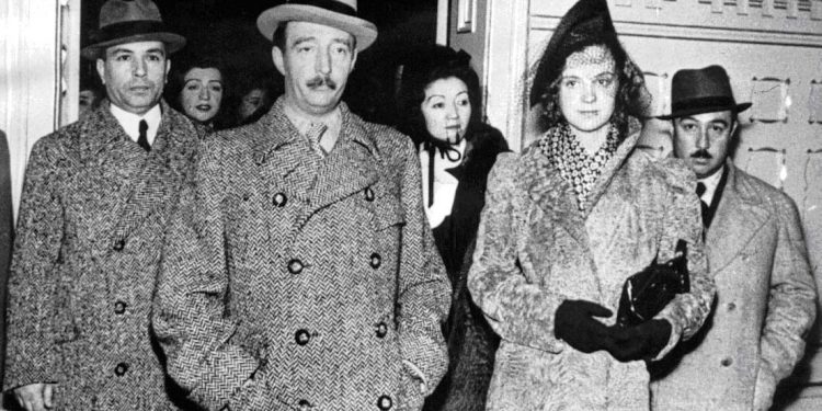 Memorie.al Mbreti Zog