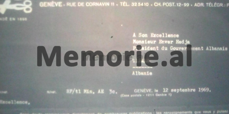 Revista zvicerane: Shqipëria “Kina e vogël e kuqe Europës”, me 25 mijë policë, fëmijët informatorë të Sigurimit, priftërinj fshesaxhinj?!