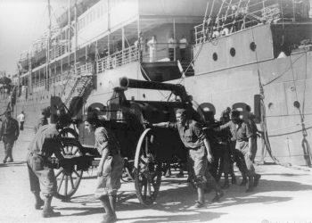 Mbi 350 avionë anglo-amerikanë në inkursione luftarake në qiellin shqiptar duke bombarduar forcat gjermane….Dokumentet sekrete (fotot e panjohura)