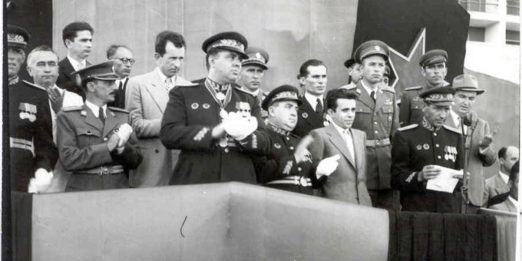 Memorie.al BEDRI SPAHIU ENVER TUK XOXE