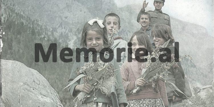 Fëmijet vigjilent ne kohen e Enver Hoxhes