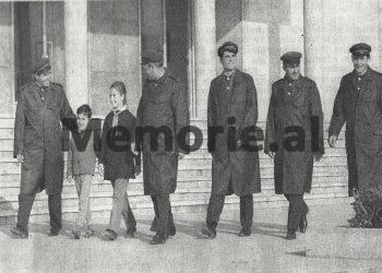 Kohe e lire me femijet