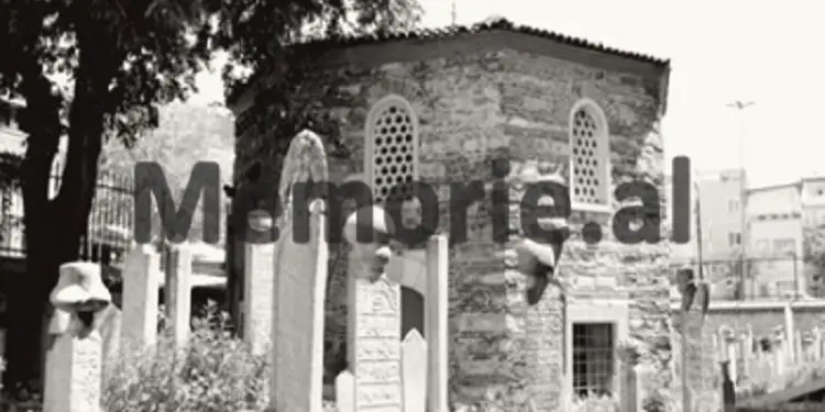 Vende varrimi i Nail Frashrit