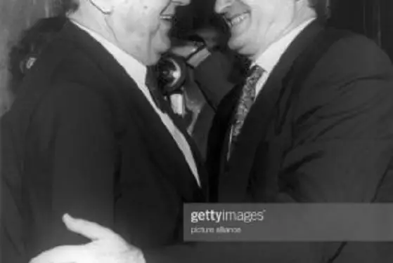 Imazhe të personaliteteve që vizituan Shqipërinë nga 1930-ta e deri më 1991