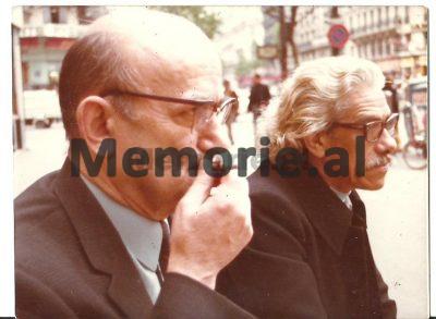 Revista franceze: Enver Hoxha, një djalosh i bukur, bridhte pas femrave dhe dashuriçkat e tij, ishin një faktor…