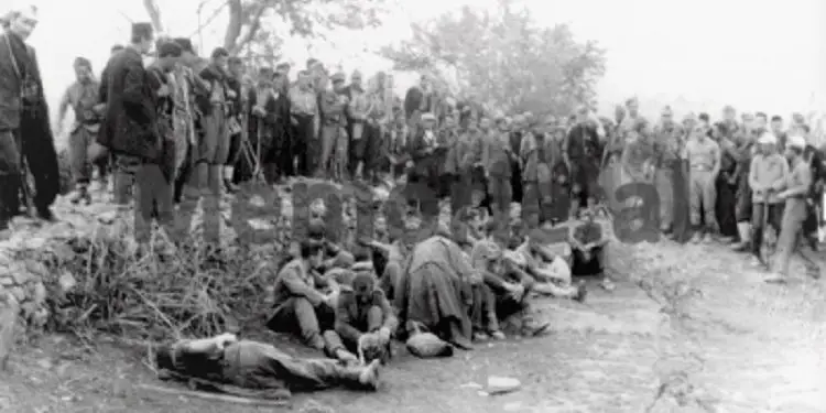 “Më 13 nëntor ’44, partizanët e Halit Tafanit na vranë babanë në oborr”, dëshmia e rrallë dhe emrat e 37 personave që u ekzekutuan te…(fotot e panjohura)