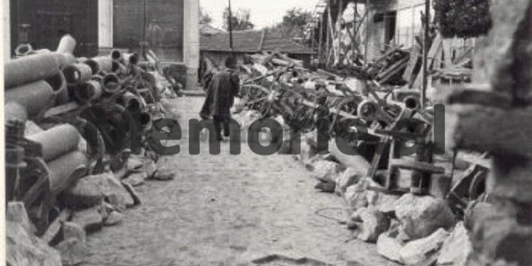 Documents / In Musketeers, on November 14, ’44, the Anglo-Americans killed hundreds of Germans, the Academy of Sciences in the ’88 edition does not mention them at all…