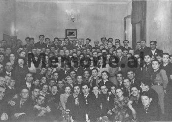 E arrestuan se kur vdiq Enveri u lye me buzëkuq dhe bënte xhiro…./ Historia e rrallë e Nora Prosit, që i tha Sigurimit: Zinë le t’ja mbaj Nexhmija…