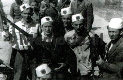 Trakti i Staraveckës: Largohem nga Partia Komuniste e fëlliqur. Në Berat vramë e premë për t’ju marrë paratë njerëzve dhe në Perisenkë zumë gratë nga shalët dhe sisët…