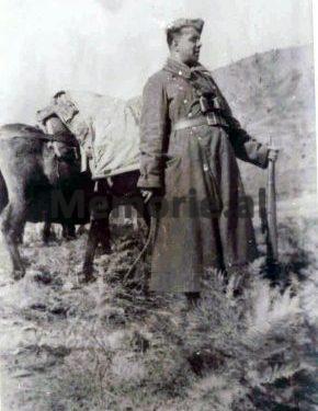 Trakti i Staraveckës: Largohem nga Partia Komuniste e fëlliqur. Në Berat vramë e premë për t’ju marrë paratë njerëzve dhe në Perisenkë zumë gratë nga shalët dhe sisët…