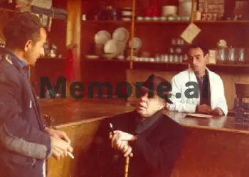 Swedish newspaper: “Enver once had fun as a playboy, now he gets fat, Tirana rinsed, ‘Blloku’, the forbidden city with villas and guards, Hoxha, Shehu, Kapo, three families and their ladies zon”