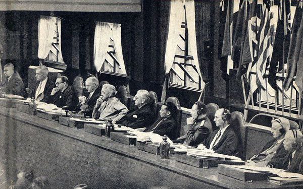 “Nurembergu” i Tokios në 1948-ën, ku u dënuan kriminelët japonezë të luftës