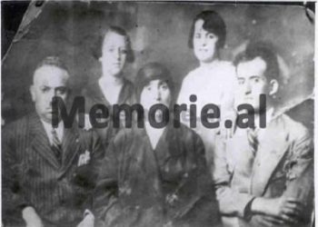 The memories of Qazim Mulleti, the famous former prefect of Tirana, are revealed, where he tells about the raising of the flag in Tirana and Vlora, the meeting with Ismail Qemali who appointed him …. (facsimiles and photos)