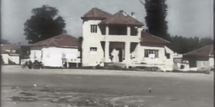 Viti 1937, kur plazhi i Durrësit gumëzhinte nga austriakë e gjermanë që pushonin në resortet e Rexhep Breshkës e Noti Stratit