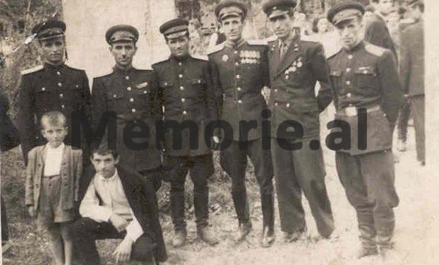Kujtimet e kolonelit Hysni Daja: Në dhjetorin e ’44-ës, kur ndiqnim forcat gjermane në tokat jugosllave…(fotot e papublikuara)