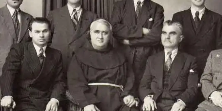 Si u bë e mundër botimi i “Lahuta e Malcis” dhe fjala e panjohur e prof. Aleksandër Xhuvanit në ceremoninë e varrimit të Fishtës më 31 dhjetor 1940