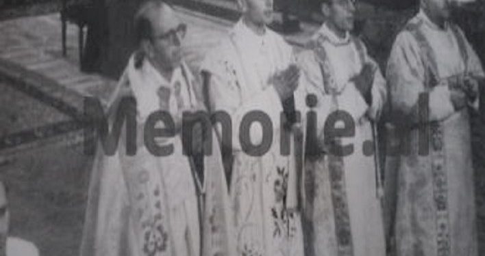 Koha e komunizmit, kur Dom Ernest Troshani jepte meshë për Krishtlindjet / Fotot e panjohura