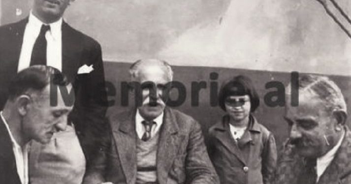 Dressed like the European aristocracy, smiling and in comfortable environments playing backgammon / Unknown photos of political prisoners, sentenced to death by the “satrap” Zog…