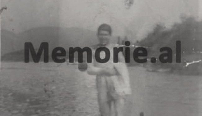 “Si shpëtova nga Kampi i Prishtinës në ’44-ën ku u pushkatuan 104 shqiptarë, pasi Enveri prishi marrëveshjen dhe nuk dorëzoi tre vajzat…”