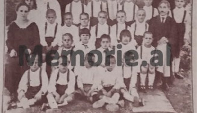 Kartolinat e rralla origjinale me pamje nga Tirana, Shkodra, Pogradeci, Korça,, Boboshtica, etj., që prodhoheshin në Itali dhe Konstancë të Rumanisë nga viti 1913…