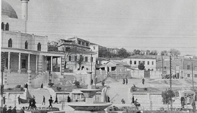 Viti 1937, kur plazhi i Durrësit gumëzhinte nga austriakë e gjermanë që pushonin në resortet e Rexhep Breshkës e Noti Stratit