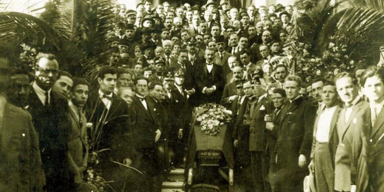 Firmëtar i Pavarësisë, në krye të Luftës së Vlorës e Kryetar Bashkie, delegat në Lushnje, u burgos nga Zogu, italianët e gjermanët, dhe komunistët e vdiqën në tortura / Historia e panjohur e…