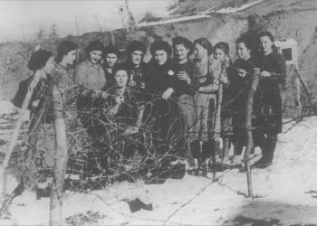 Rare photo / Ceremony and wreaths with bushes of the burial site of the 105 executed in the Pristina Camp from …