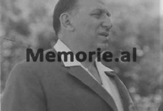 Dëshmia e dhimbshme: Pse e pushkatoi Enveri babanë tonë, Abdyl Këllezin, ish-zv/kryeministër, dhe përse s’po i gjejmë dot eshtrat e tij…?!