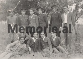 Historia e dhimbshme e ish-zyrtarit të lartë: Hetuesit që më torturonin me hekur të skuqur në mish dhe m’i hiqnin thonjtë me…