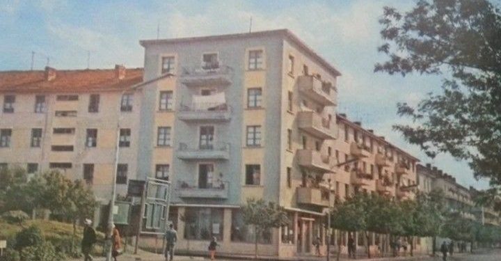 “Çfarë më tha Namiku për akuzat e Sigurimit si ‘agjent i UDB-së’ dhe ‘atentatin ndaj Enverit në ’84-ën” / Dëshmia e bashkëshortes dhe për vizitën e Bekim Fehmiut tek ata në Laç…