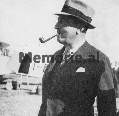 Revista franceze L’EUROPE CENTRALE në ’34-ën: Durrësi me kalanë, parqet e antikitetit dhe bregdetin, mahniti senatorin e Lyonit, Justin Godard…