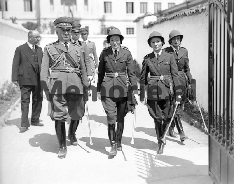 When Zog’s sisters took care of sports, arts and tourism, unpublished photos …