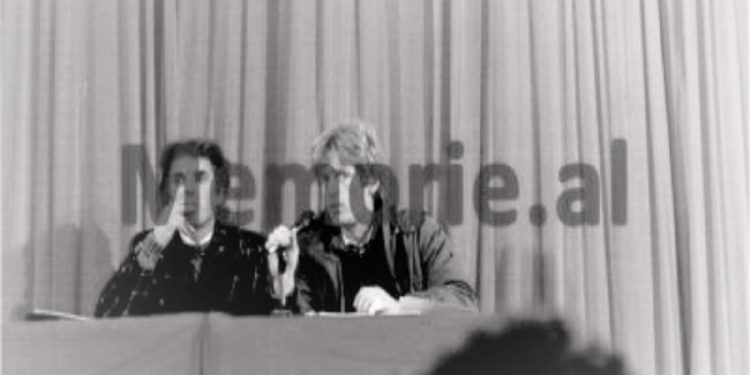 Unknown photos of the meeting where the legalization of the Democratic Party was announced / Published by Berisha, Meksi, Hajdari, Pashko, Zogaj, Pollo, Selami and Ruli, in Budina, Ben Lika, Zenel Hoxha, Ilir Dizdari, etc.