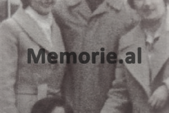 “Çfarë më tha Namiku për akuzat e Sigurimit si ‘agjent i UDB-së’ dhe ‘atentatin ndaj Enverit në ’84-ën” / Dëshmia e bashkëshortes dhe për vizitën e Bekim Fehmiut tek ata në Laç…