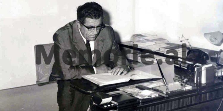 Enveri në Byro: Kur u sëmura unë, pati shokë që u alarmuan e thanë: “Ç’do të bëhemi ne, sikur të pësojë gjë shoku Enver!”.