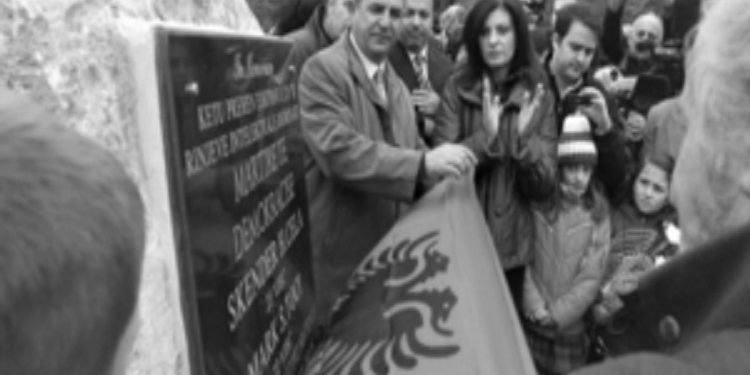 “Si i ekzekutuam dhe i groposëm Skënder Çelën dhe Mark Toçin…” / Dëshmia rrëqethëse e gjeneralit të njohur, për dajën e Mirush Kabashit