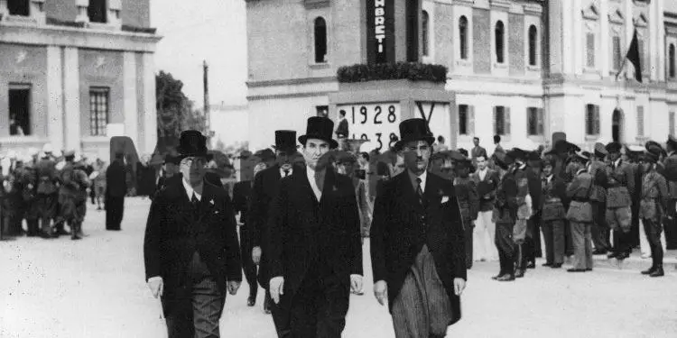 Kur Qazim Mulleti dhe “kolaboracionistët” e tjerë, mbronin hebrenjtë, duke u konfliktuar me gjeneralin gjerman, Hauzding, që iu mori 60.000 franga ari…/Dokumentet e panjohura